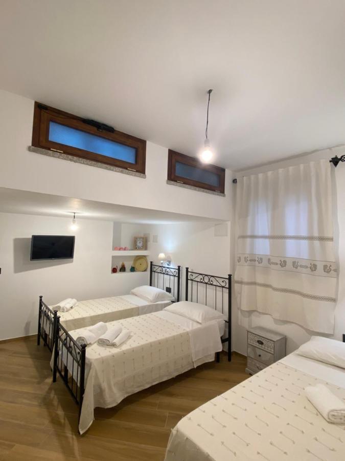 B&B Peonia Orgosolo Eksteriør billede